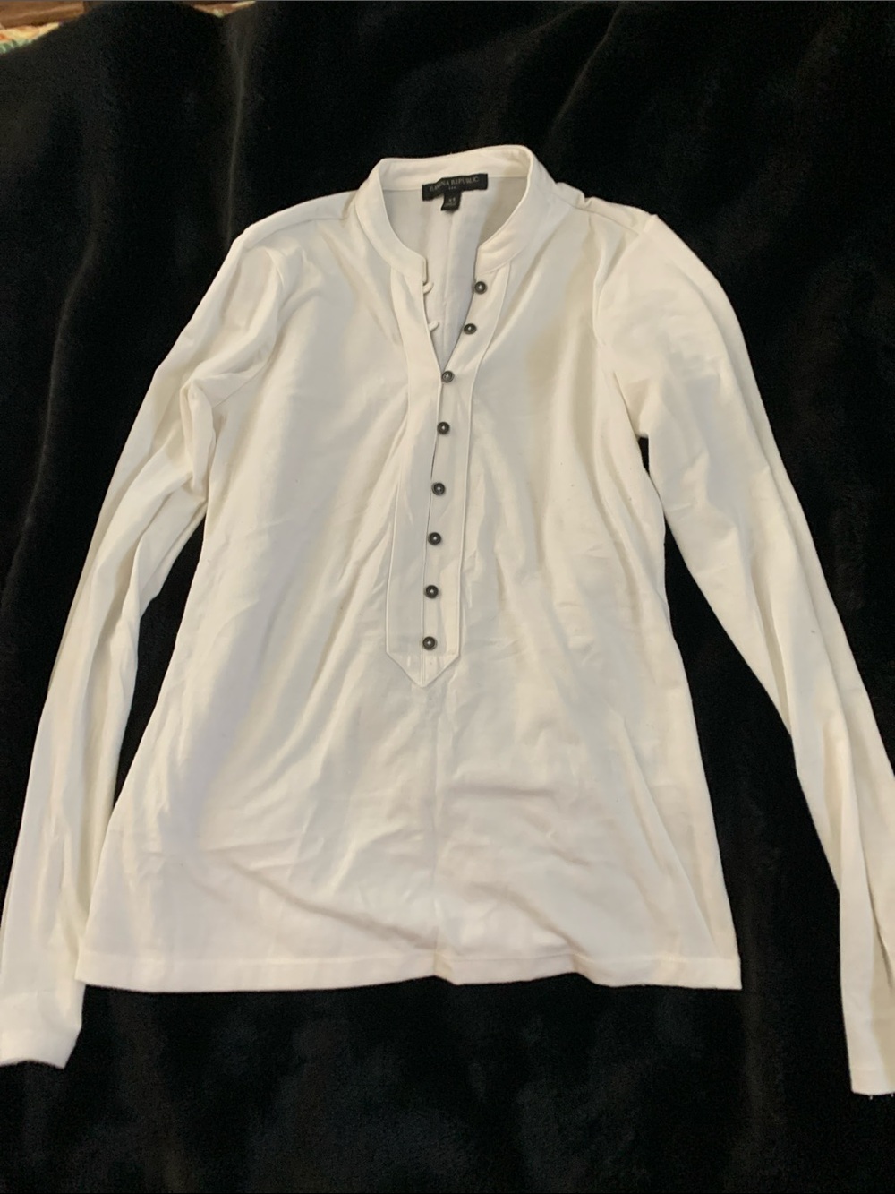 Banana republic White Long-Sleeve decorative Henley Top